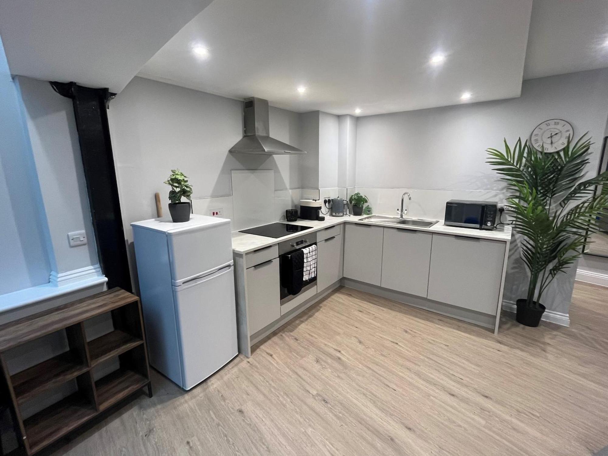 Westhill Road Apartment บอร์นมัธ ภายนอก รูปภาพ